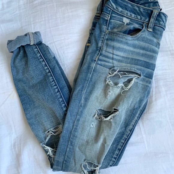 COPY - American Eagle Ripped Low Rise Skinny Jeans - Picture 1 of 2